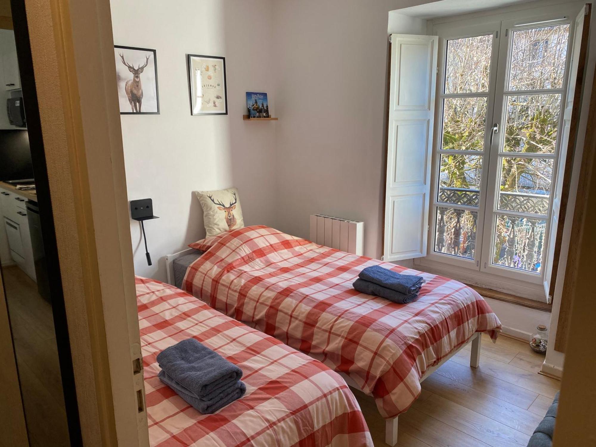 Au 47 Allees D'Etigny - Central & Standing - Avec Parking - Linge De Lit Et De Toilette Inclus Bagnères-de-Luchon Eksteriør bilde